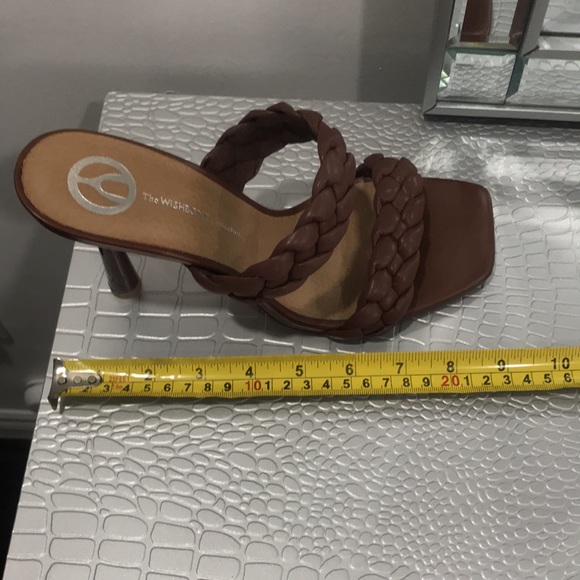 New! Wishbone Shoes - Picture 12 of 13